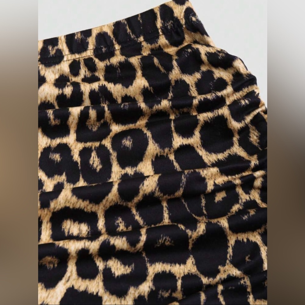 SHEIN Leopard Print 2 Piece Set - Picture 5 of 8